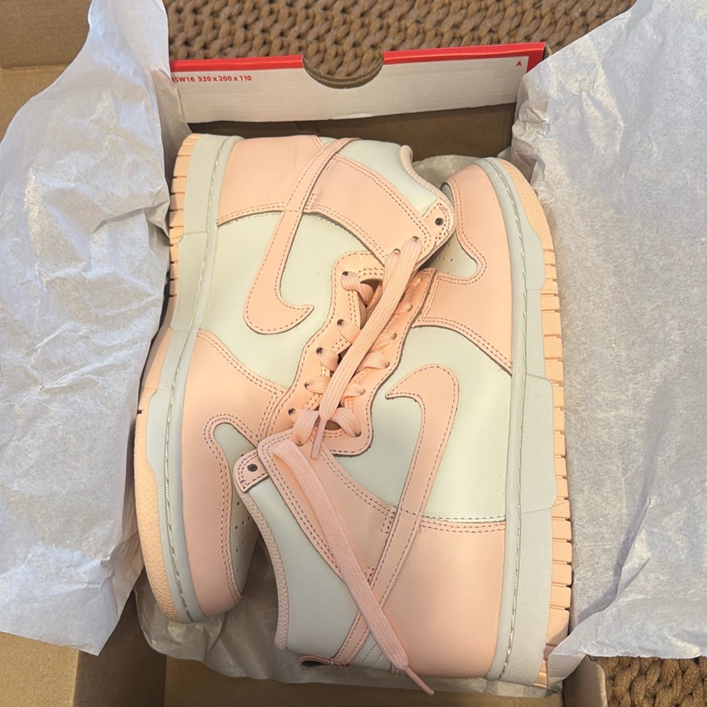 High Top Nikes